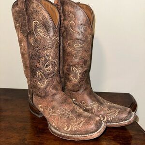 Women’s boots